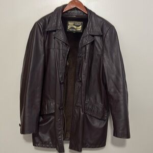 VINTAGE Montgomery Ward dark brown leather jacket in size 44R